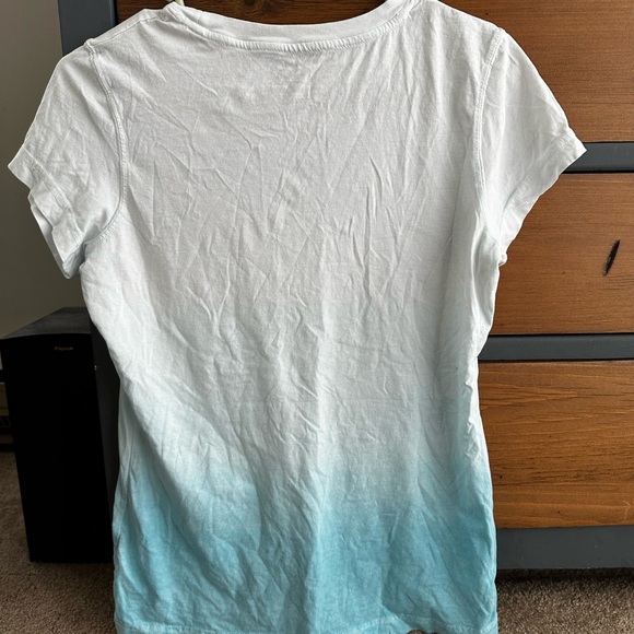 Vineyard Vines Ombré Tee - Picture 2 of 4